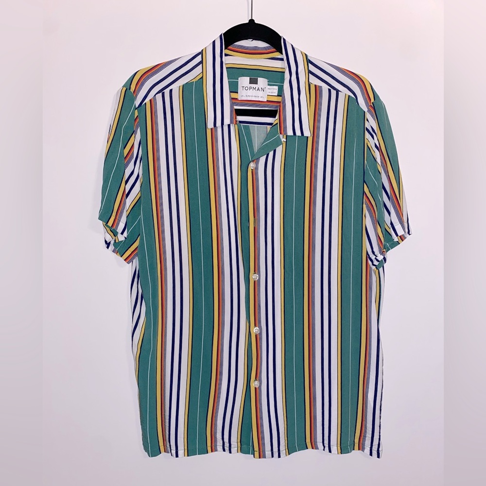 TOPMAN men’s short sleeve button down shirt